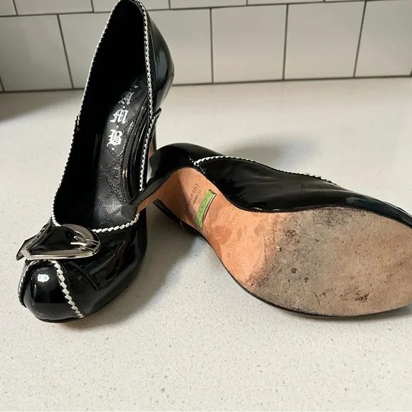 L.A.M.B. Shoes. Black patent leather heels, size 7. - Picture 4 of 4